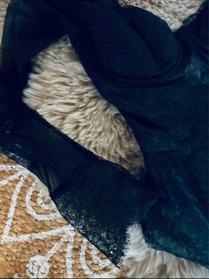 Sublime body dentelle charme push up Victoria’s secret - photo numéro 2