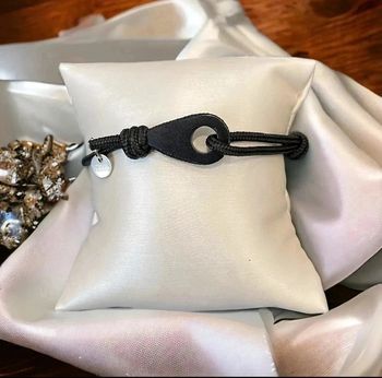 Magnifique bracelet poulie noir mat