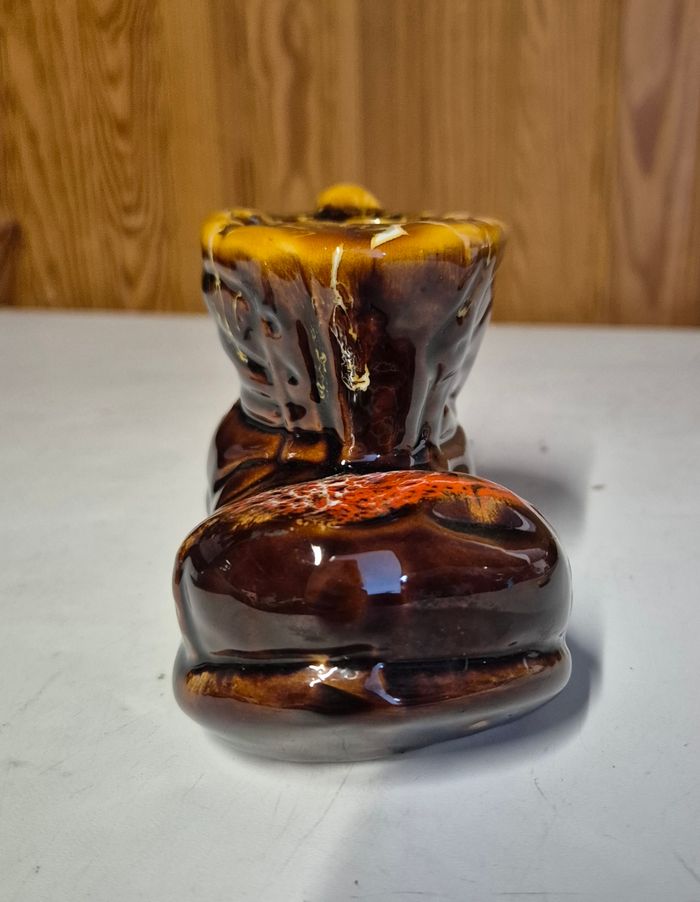 Céramique Vallauris décorative en forme de botte marron - photo numéro 2