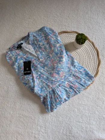 🌸 Robe Esmara – M