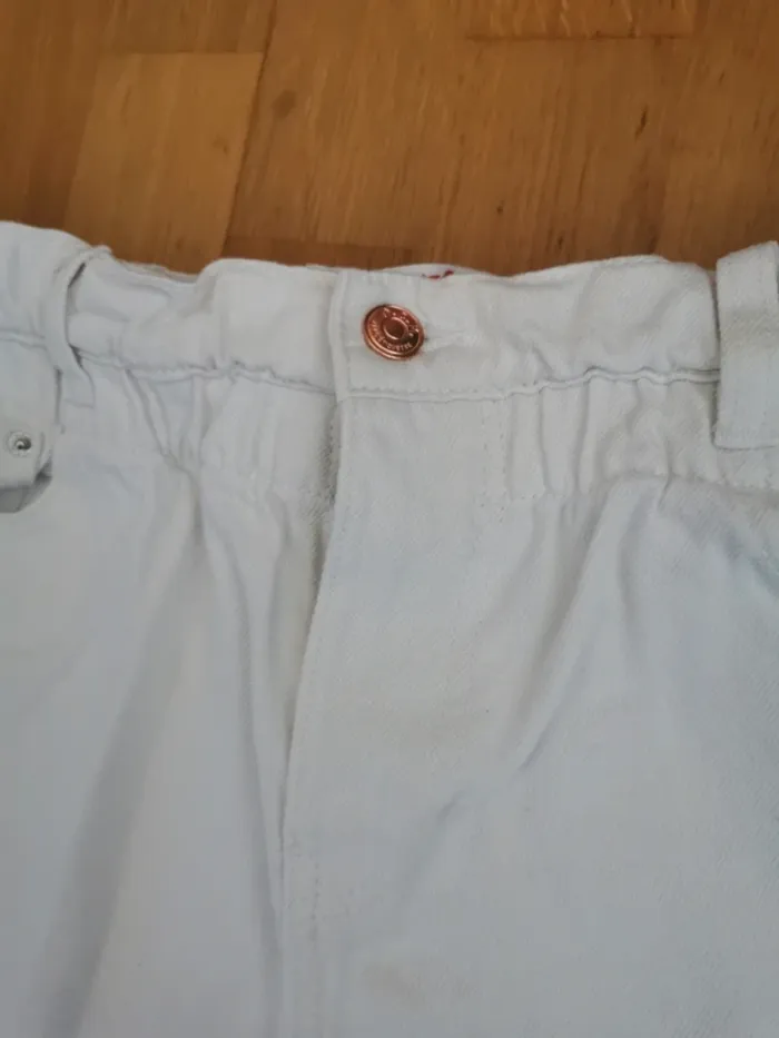 Short en jean blanc Jennyfer taille 38 - photo numéro 2