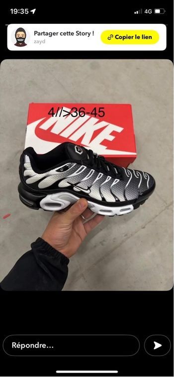 Tn noir et grise taille 39 jamais porté neuf 