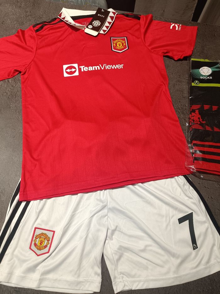 Tenue foot Christiano Ronaldo Manchester. T.28