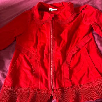 Gilet rouge Taille L - 2€