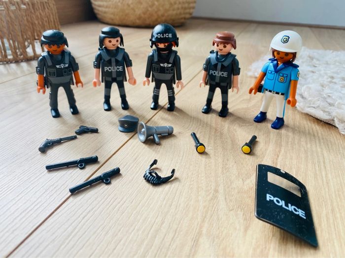 Lot playmobil Policier - photo numéro 2