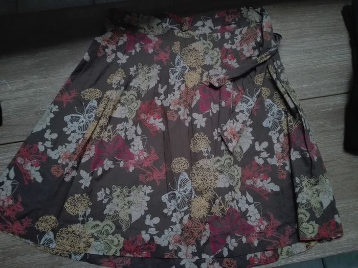 Jupe fleurs et papillons - photo numéro 2