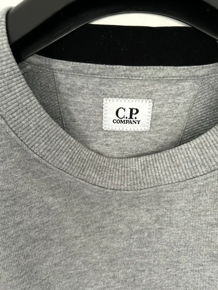 C.p. Company sweat gris - photo numéro 3