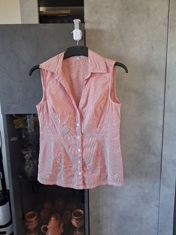 Chemisier sans manches à rayures 