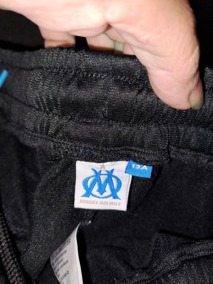 2 pantalons tzille 12 ans - photo numéro 3