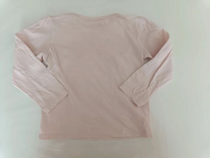 T-shirt attachante - photo numéro 2