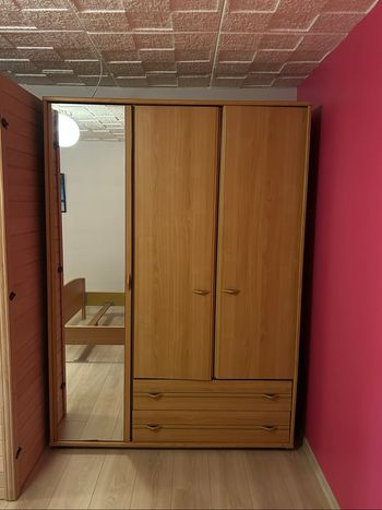 Armoire 3 portes bois + 2 tiroirs + miroir