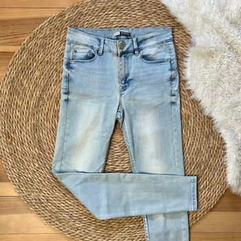 Jean push up bleu clair skinny Stradivarius - taille 36