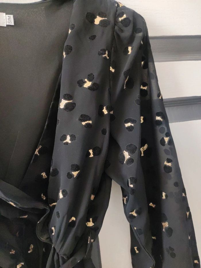 Blouse noir léopard doré - photo numéro 4