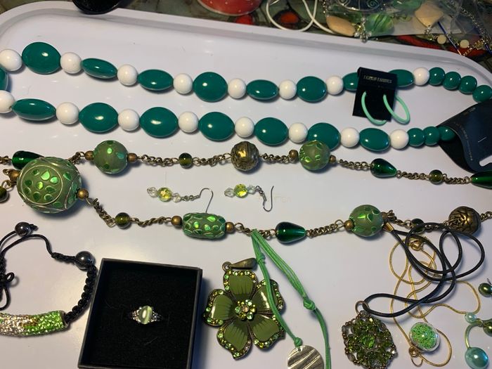 Gros lot bijoux verts ( voir descriptif) - photo numéro 5