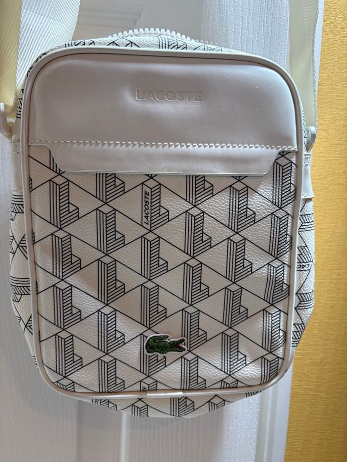 Sacoche Lacoste - photo numéro 2