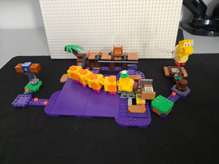 LEGO 71383 Wiggler’s Poison Swamp – Complet sans boîte