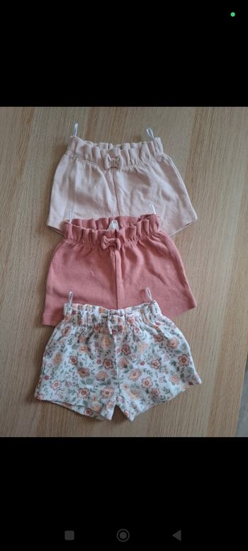 Lot de 3 shorts 3-6mois c&a