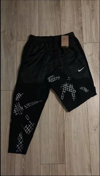 Pantalon Nike running divison taille M