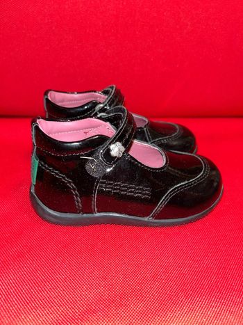 Chaussures bébé fille Kickers 20 noires vernis