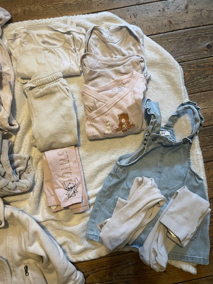 6 mois fille - photo numéro 2