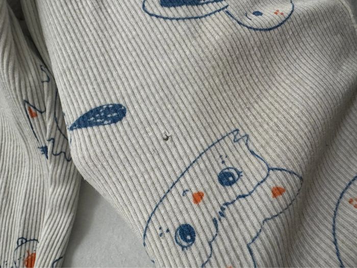 Lot Pyjama T.24 mois - photo numéro 3