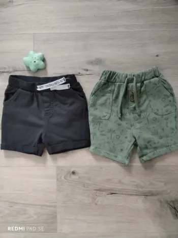 Lot de 2 shorts 9 mois