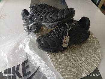 Baskets chaussures neuve mixte