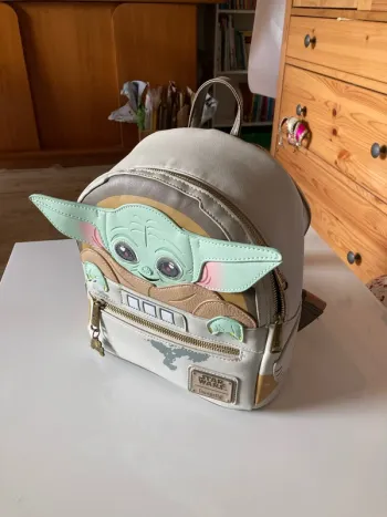 Loungefly bébé Yoda / Grogu