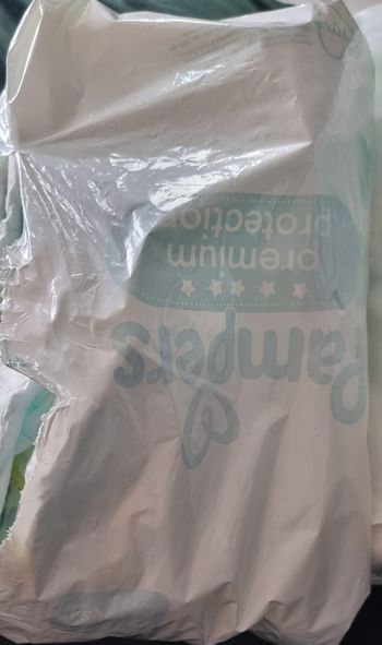 Taille 1 pampers prenium protection 96 couches