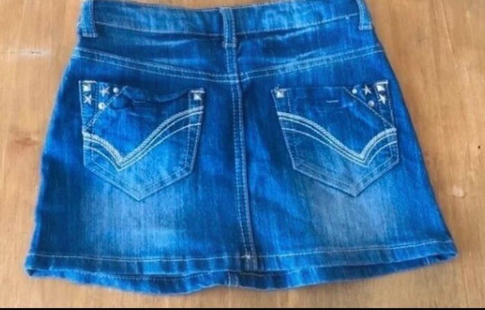 Jupe droite en jean bleu - photo numéro 6