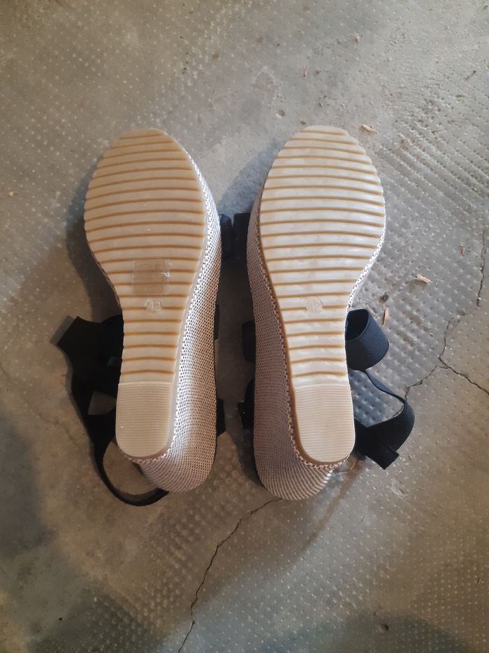 Sandales taille 42 - photo numéro 4