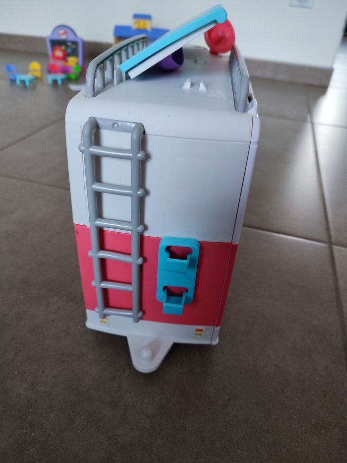 Camping car Peppa pig - photo numéro 8