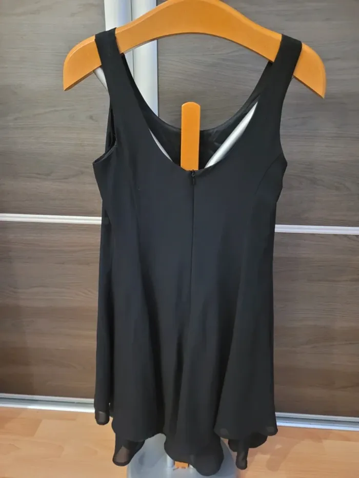 Robe taille 38 - photo numéro 2