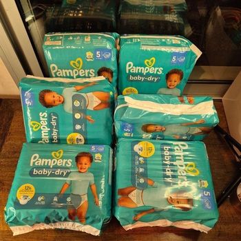 Couche taille 5 Pampers Baby Dry : 234 couches (6*39)