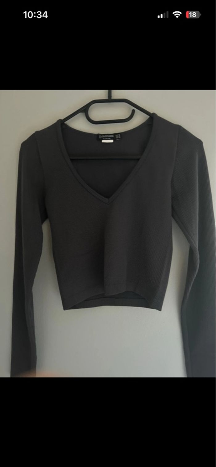 Tee-shirt gris - photo numéro 3