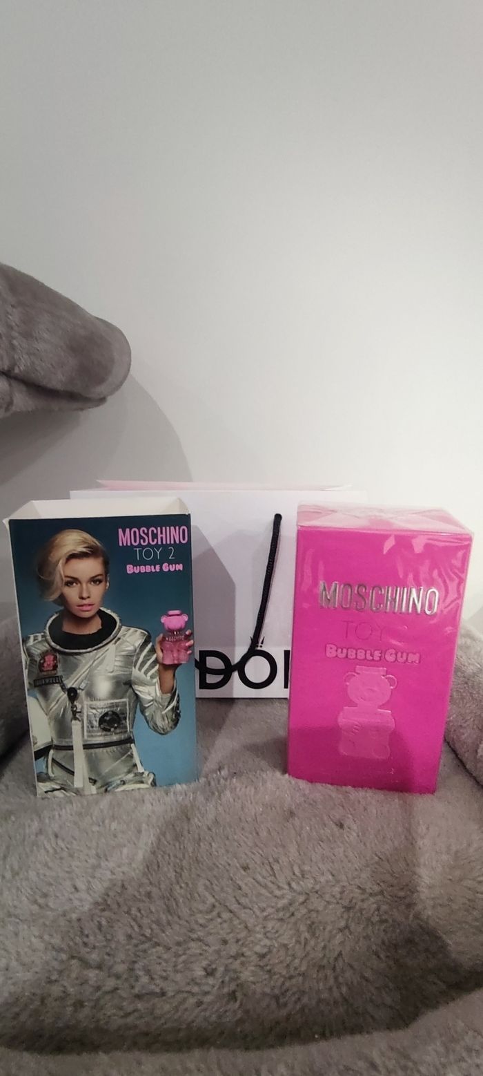 Parfum Moschino toy 2 bubble gum  100 ml