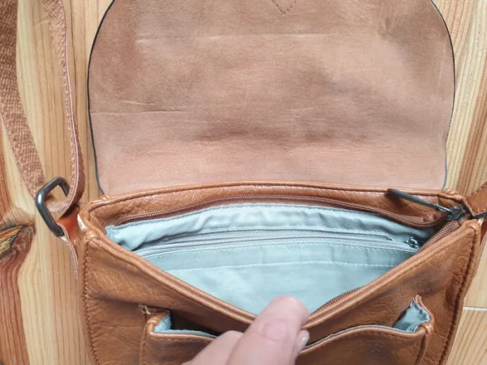 Sac bandoulière camel et motifs - photo numéro 3