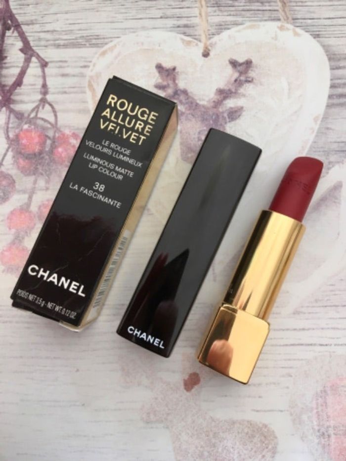 Rouge Allure Velvet Chanel