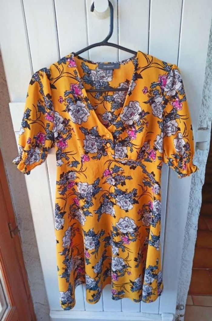 Robe jaune fleuris Primark 38