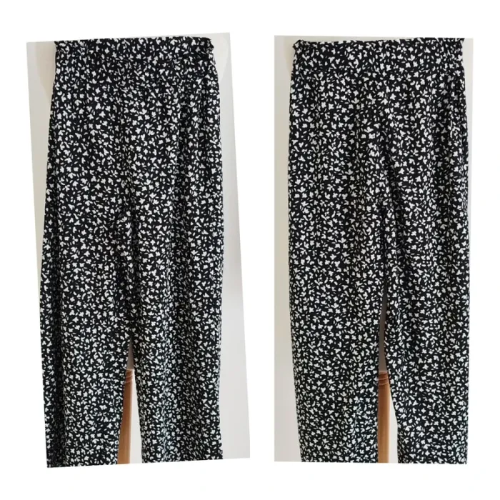 Pantalon léger noir à motifs blancs Kiabi taille XS
