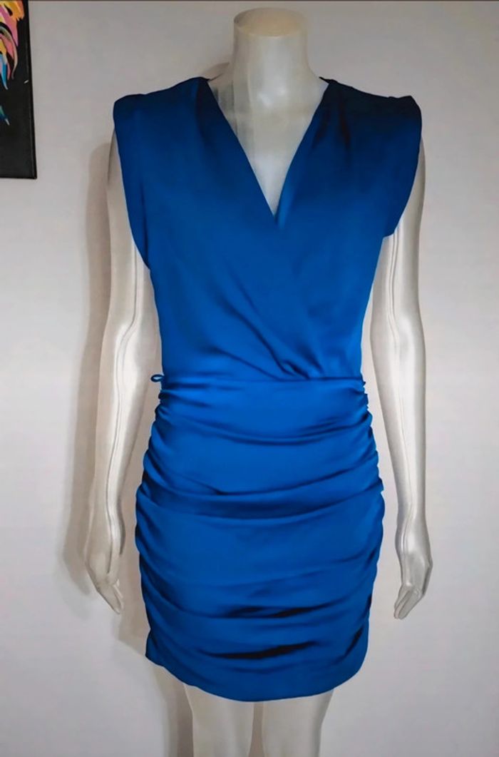 Robe ajustée et drapée Mango. Bleu électrique. S/36 neuve 🥰