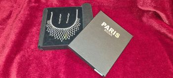 Parure de bijoux collier et boucles oreilles "Paris Bijoux"