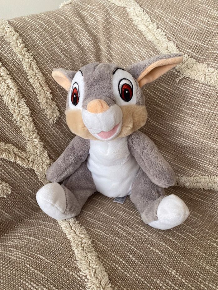 Peluche doudou 30cm Disney panpan lapin gris très bon état