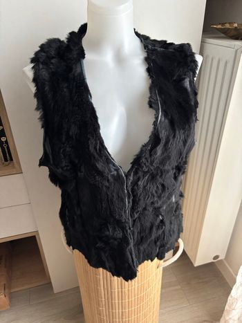 Veste sans manche simili cuir  fourrure noir taille S/M vintage