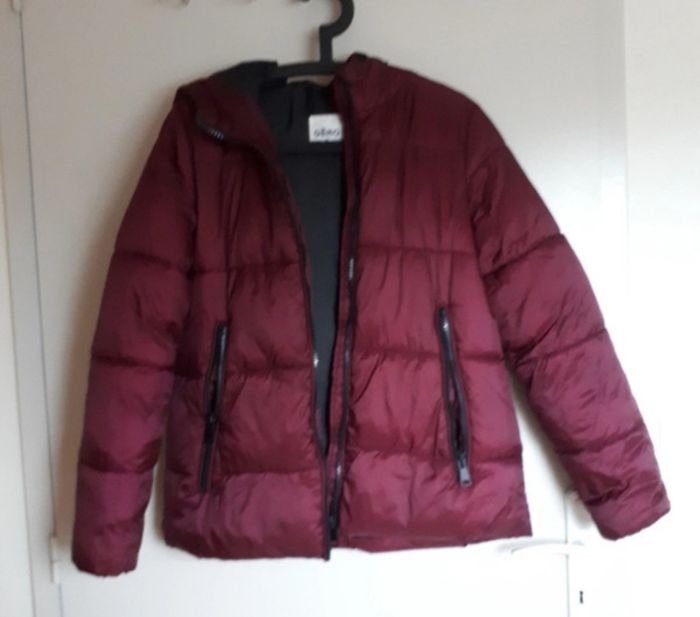 Doudoune à capuche bien chaude bordeaux