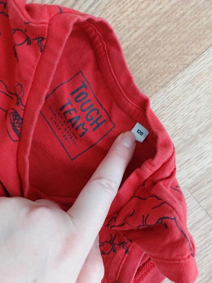 T-shirt sans manches taille 128 . - photo numéro 4