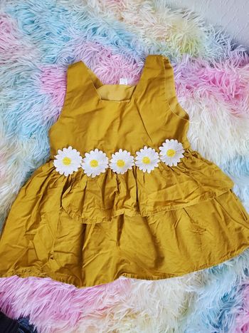 🌴 Robe d'été moutarde à volant avec pâquerettes fleur blanche taille 12 mois