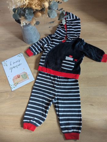 Ensemble ou pyjama en velours 6 mois