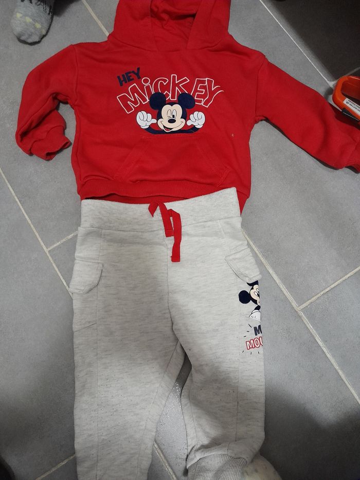 Ensemble Mickey