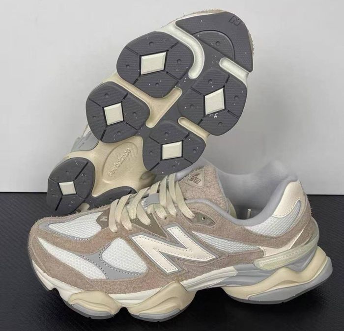 New Balance 9060 taille 44